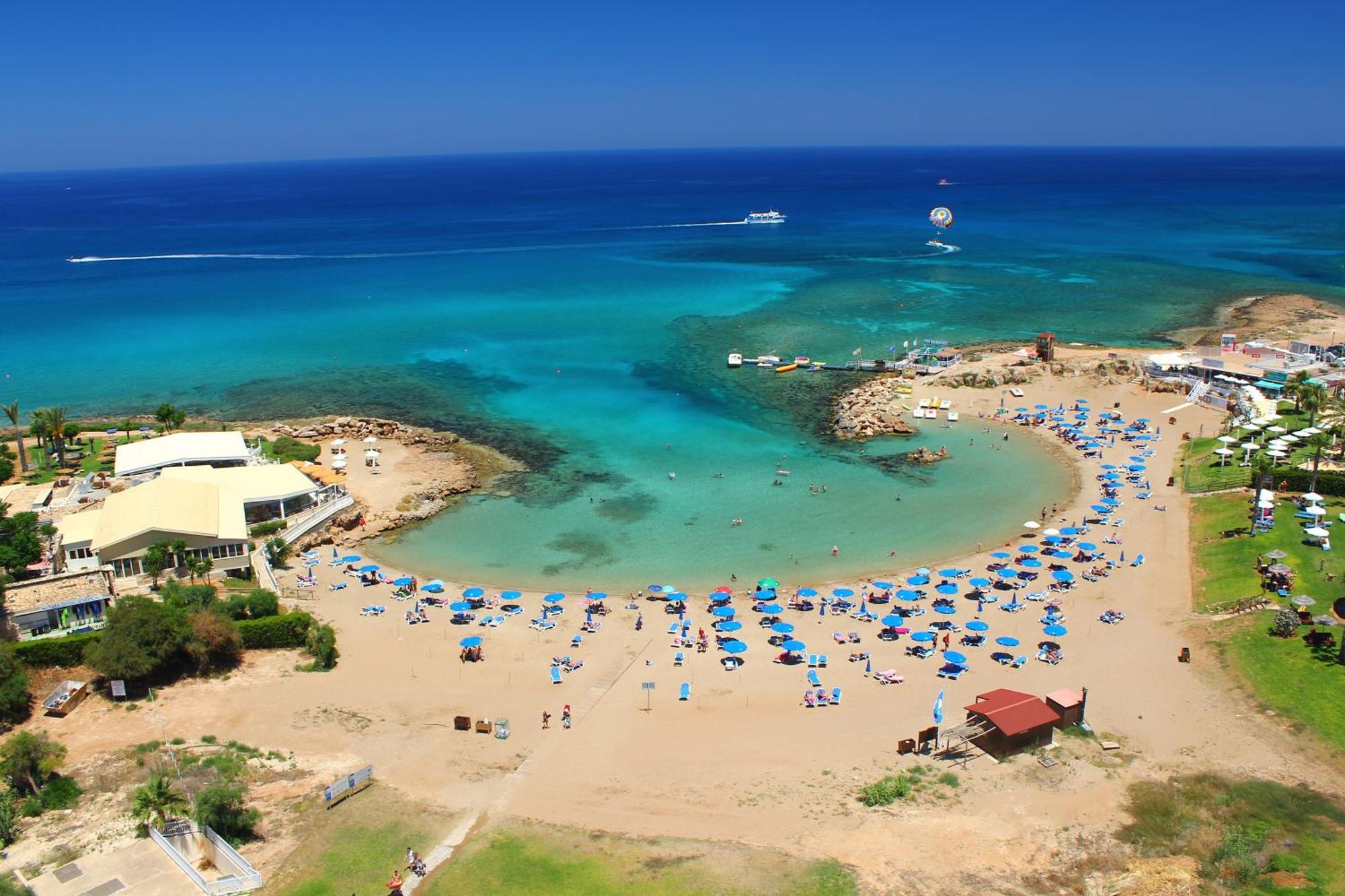 Pola Costa Beach Hotel Apts - Adults Only Protarász Kültér fotó